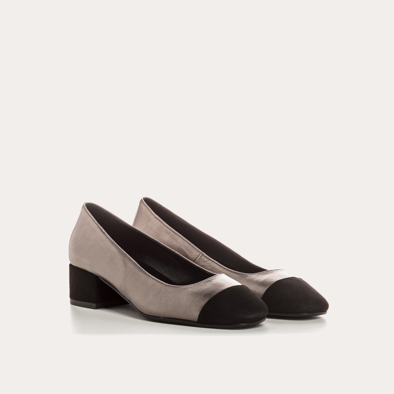 Ballerinas with two-tone metallic leather