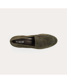 Suede round tips loafers