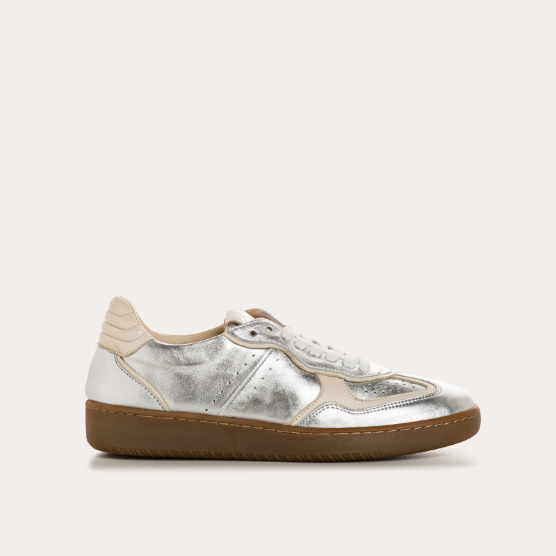 Woman sneakers in metallic leather and lace-lace leather