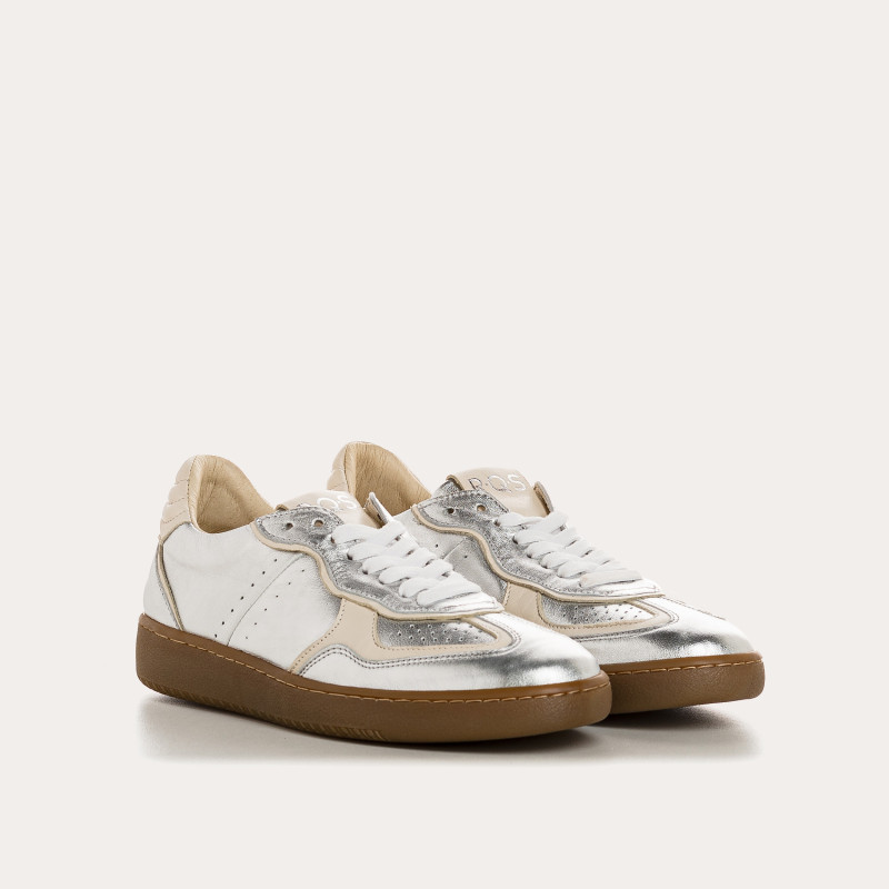 Woman sneakers in metallic leather and lace-lace leather