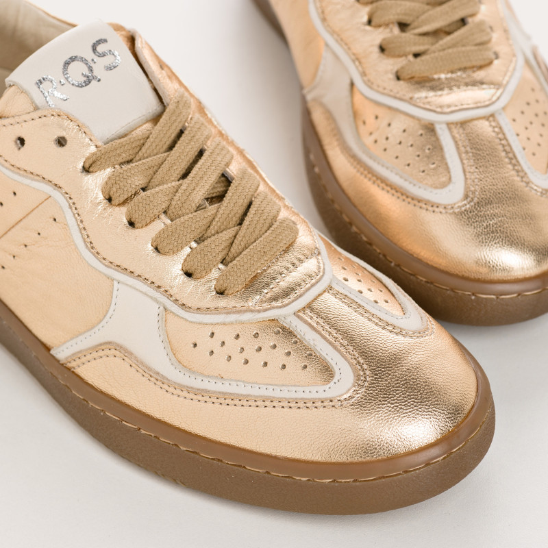 Woman sneakers in metallic leather and lace-lace leather
