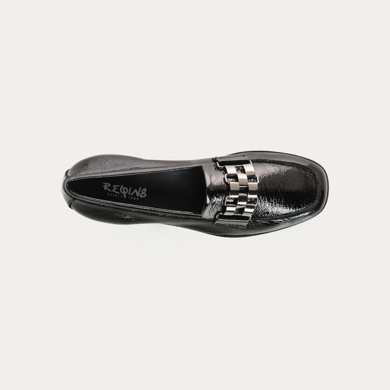 Patent Leather loafers with metal accessories