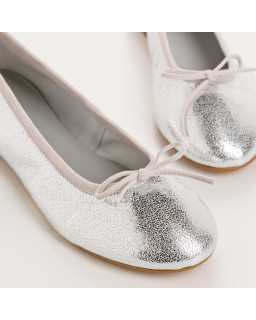 Carmen crackled leather CC ballerinas | Reqins