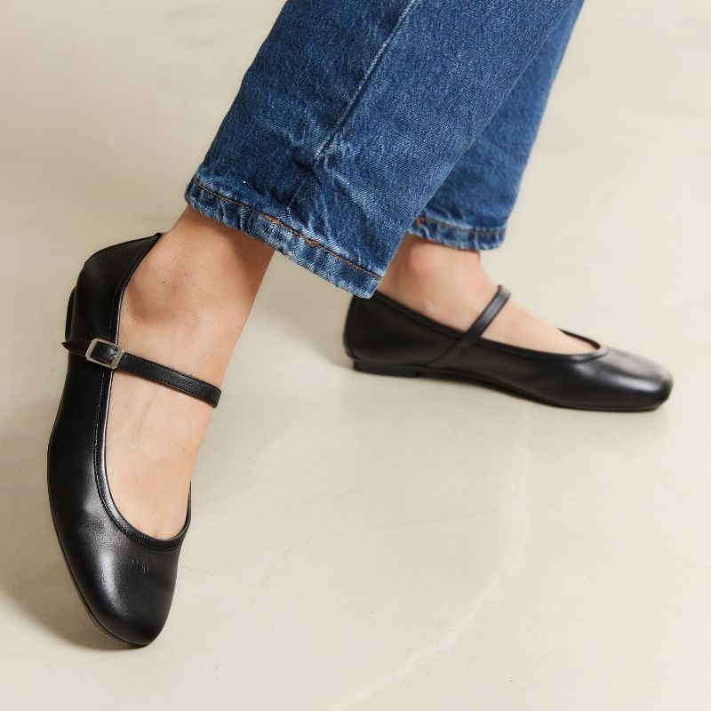 MARY JANES Honor CC leather with elegant straps