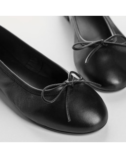 Ballerines plates à nœud en cuir avec bout arrondi