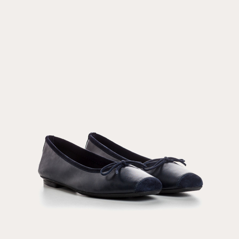Flat Ballerinas with Smooth Leather Knot and Suede