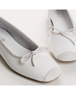 Planted leather bow ballerinas with suede reinforcement