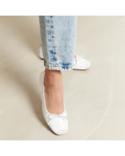 Planted leather bow ballerinas with suede reinforcement