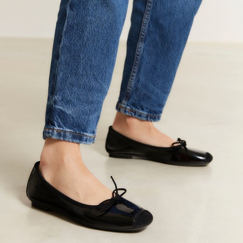 Planted leather bow ballerinas with suede reinforcement