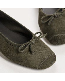 Ballerinas Flexible Leather Harmony: Premium Comfort and Elegance