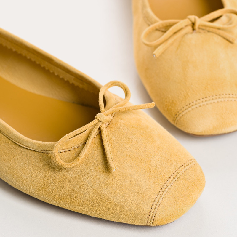 Ballerinas Flexible Leather Harmony: Premium Comfort and Elegance