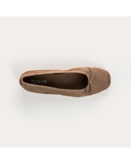 Ballerinas Flexible Leather Harmony: Premium Comfort and Elegance