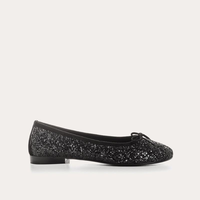 Flat ballerinas with steeped fabric knot with rounded butt