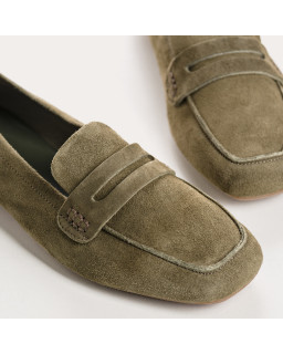 Mocassins Hema cuir velours CC Femme : style et modernité | Reqins