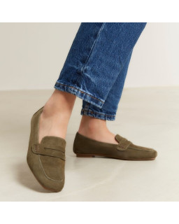 Loafers Hema CC in sUEDE square toe