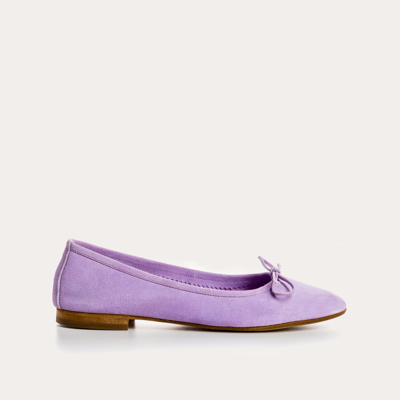 Flat ballerinas with suede knot with rounded butt