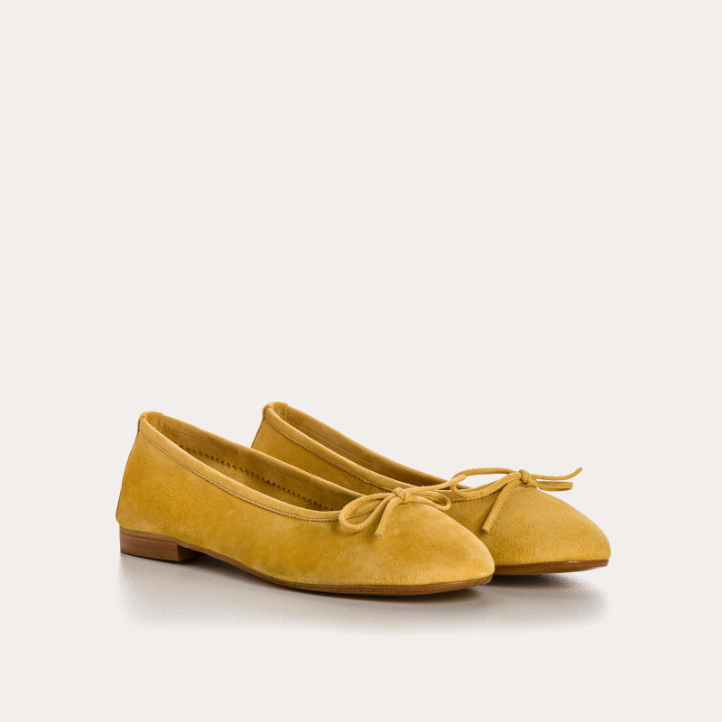 Flat ballerinas with suede knot with rounded butt