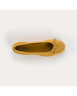 Flat ballerinas with suede knot with rounded butt
