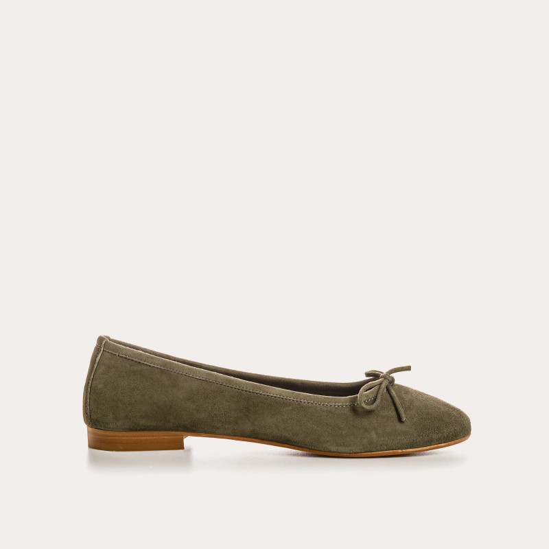 Flat ballerinas with suede knot with rounded butt