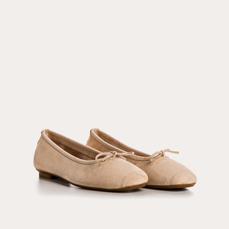 Ballerinas Flexible Leather Harmony: Premium Comfort and Elegance