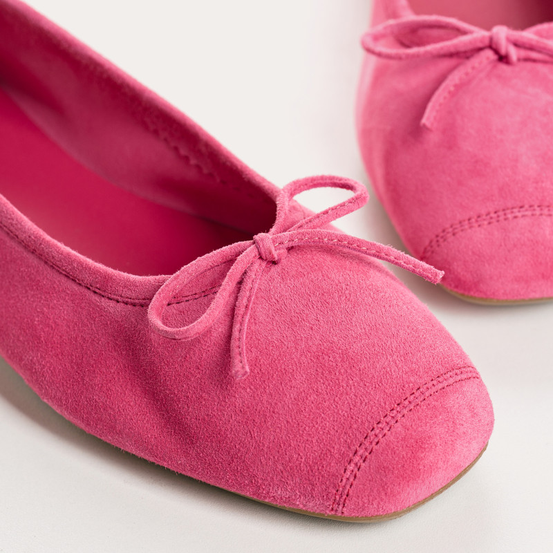 Ballerinas Flexible Leather Harmony: Premium Comfort and Elegance