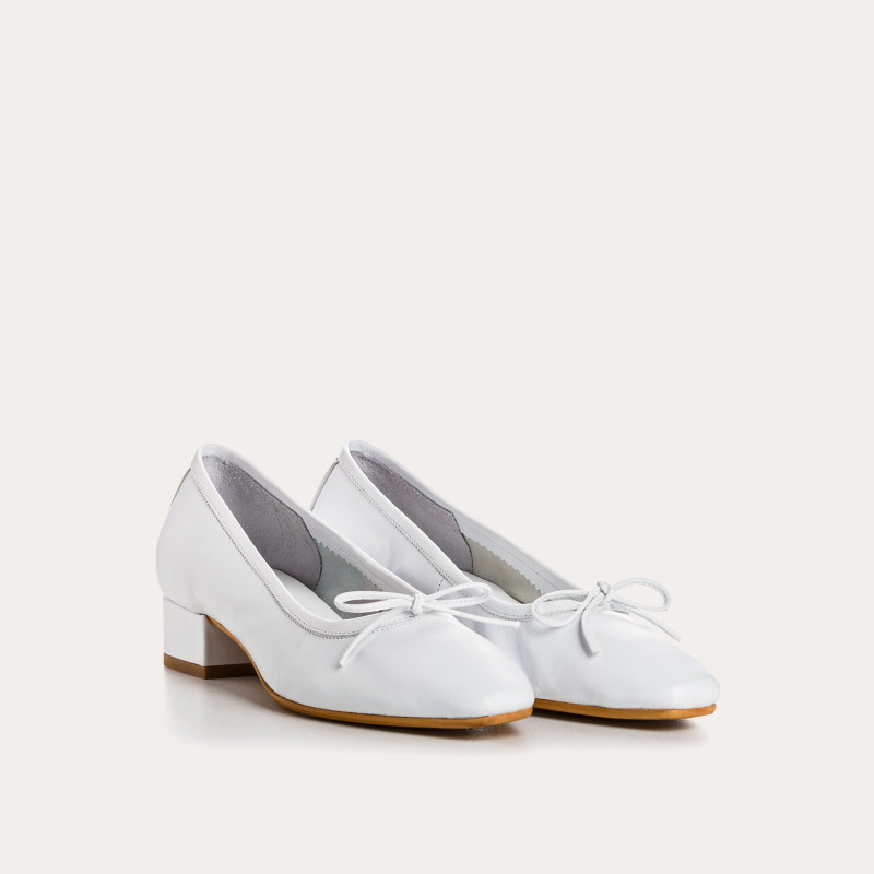 Leather heel ballerinas