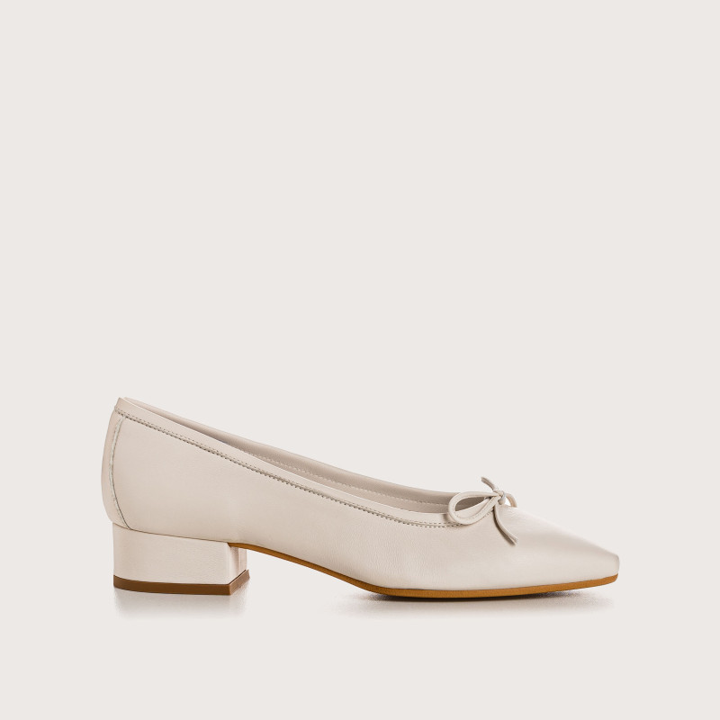 Leather heel ballerinas