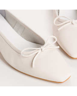 Ballerines à talons en cuir