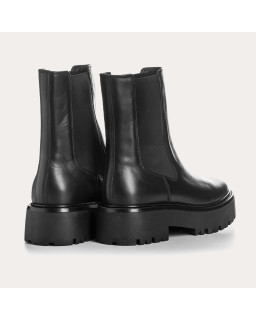 Black boots black leather with elastic