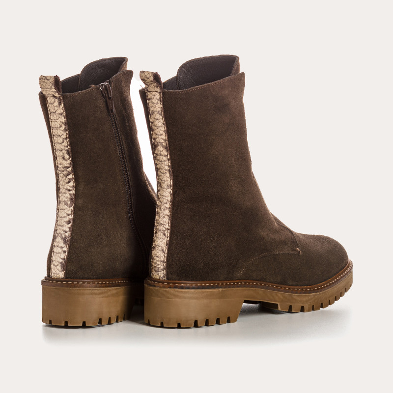 Boots chelsea suede with elastic and interior zip