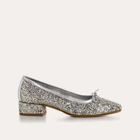BALLERINES A TALONS...