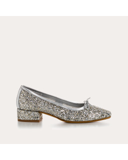 Ballerinas glitter with heels