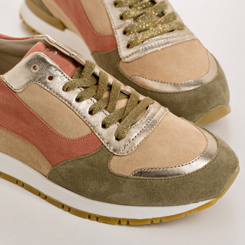Suede sneakers and black laces metallic / women's vison