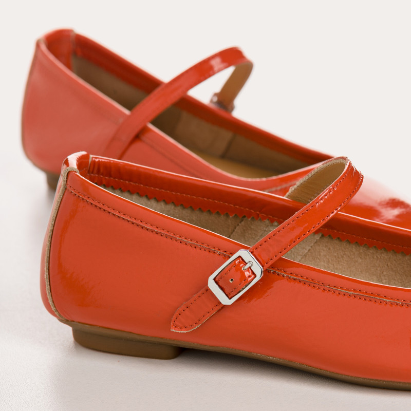Honor Naplak Leather Mary Janes | Reqins