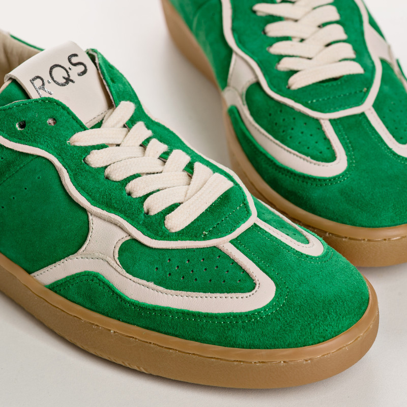 Sneakers for women with suede laces and smooth leather