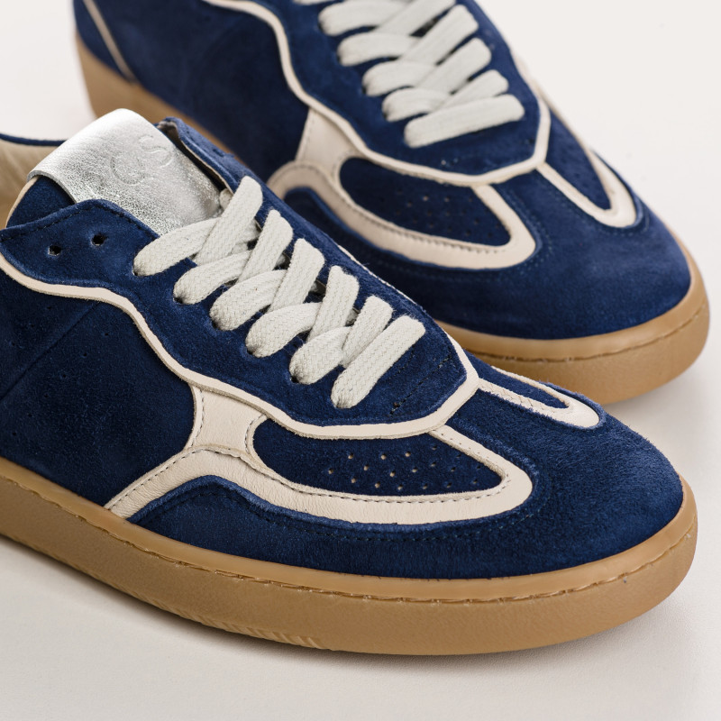 Sneakers for women with suede laces and smooth leather