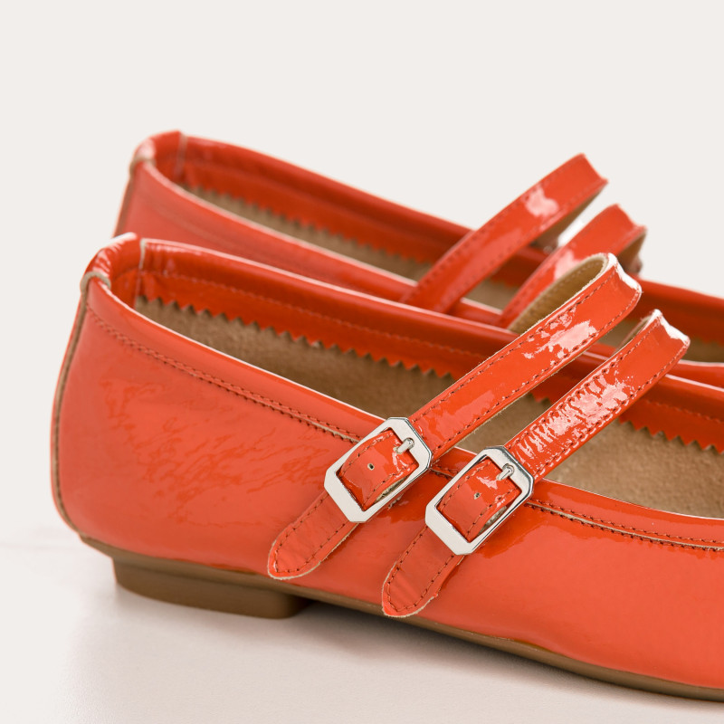 Holga Mary Janes Naplak Varnish Leather | Retro Elegance & Comfort - Reqins