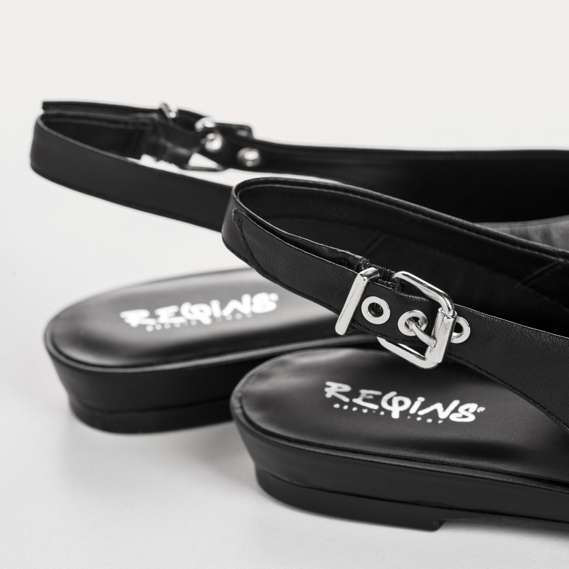 Smooth leather flatback ballerinas with ankle flange