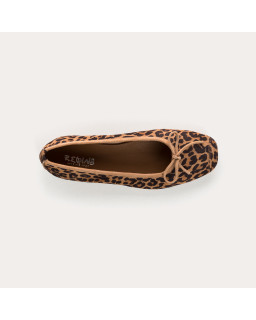 Leopard Ballerinas Women: Wildlife Elegance and Trend