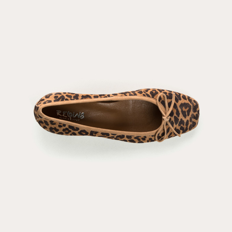 Kyriel Leopard Velvet Leather Ballerinas - Elegance & Comfort | Reqins