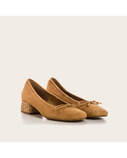 Ballerines à talons Kyriel en cuir velours paille – Chic naturel | Reqins