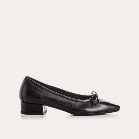 Leather heel ballerinas