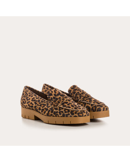 Moccasins Leopard Mariella: Bold style and unparalleled comfort -