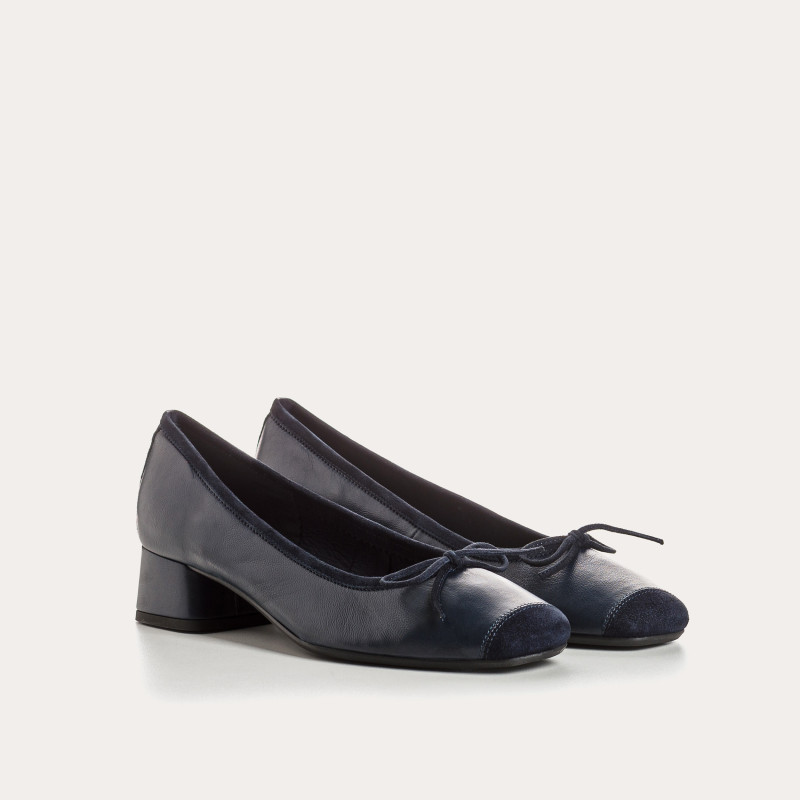 Smooth leather heel ballerinas with velvet reinforcement