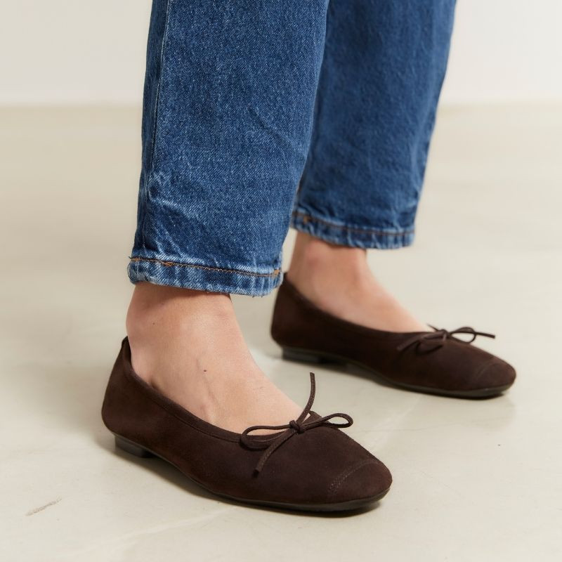 Ballerinas Flexible Leather Harmony: Premium Comfort and Elegance