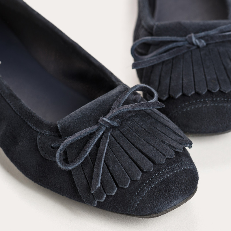 Hindi leather velvet ballerinas with fringes