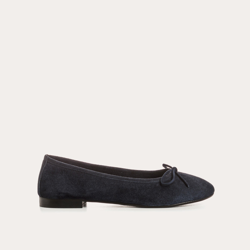 Flat ballerinas with suede knot with rounded butt