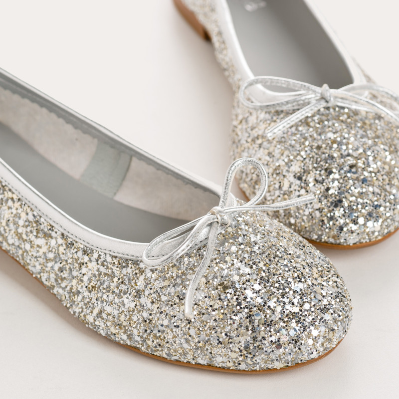 Flat ballerinas with steeped fabric knot with rounded butt