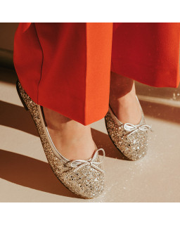 Flat ballerinas with steeped fabric knot with rounded butt