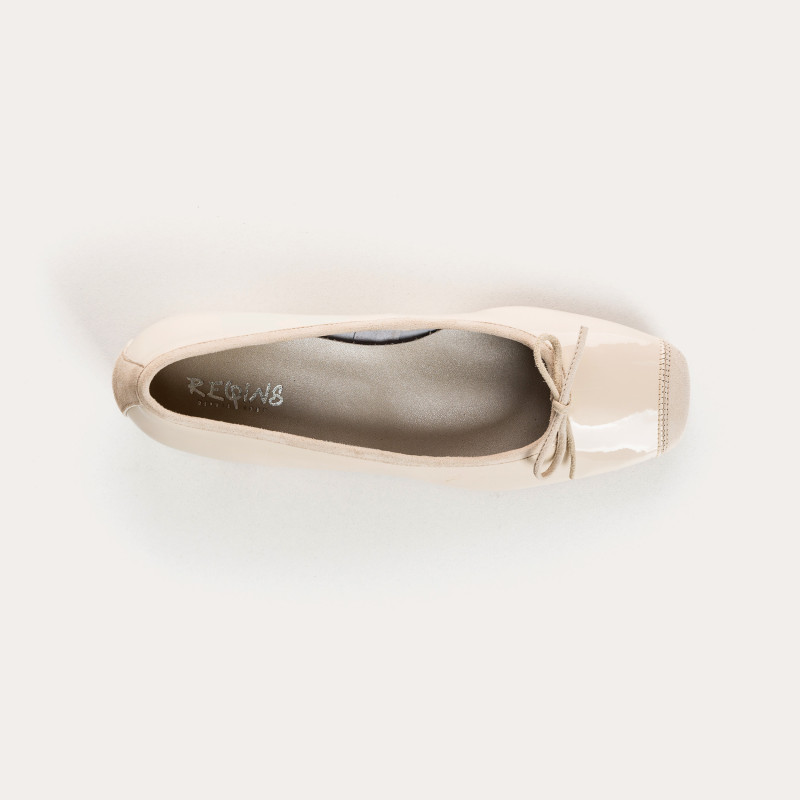 Ballerinas with polished leather with velvet reinforcement and node